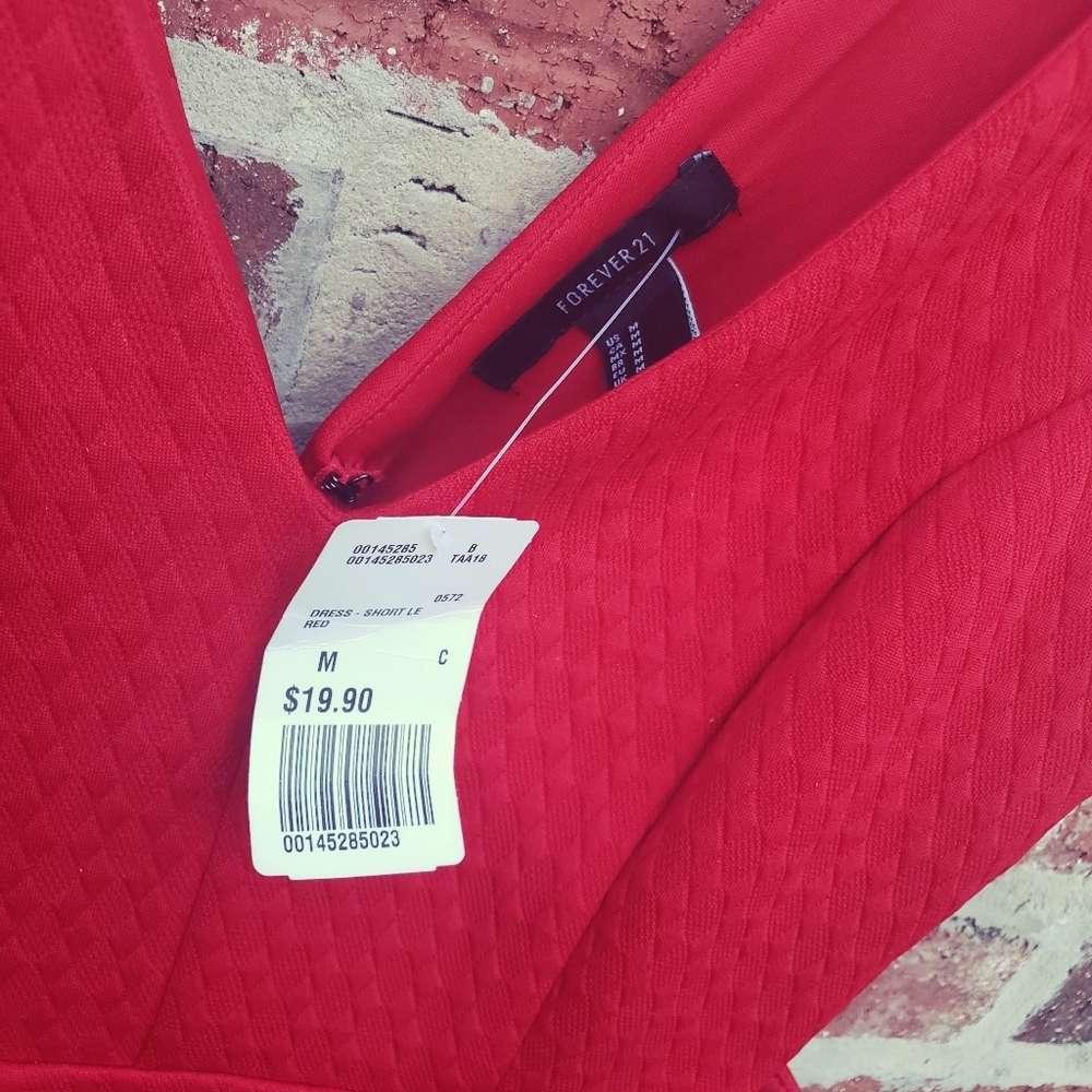 NWT! F21 Dress - Picture 5 of 5